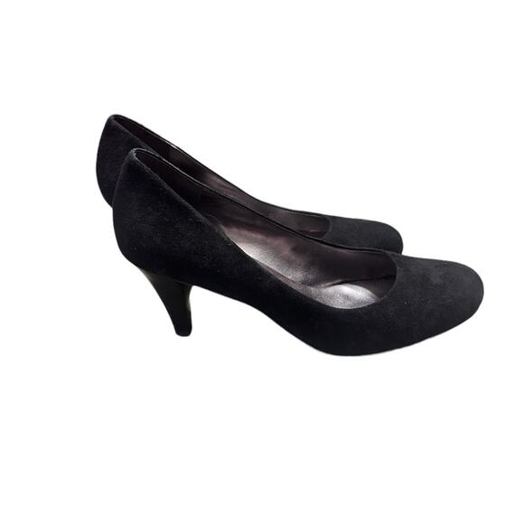 Banana Republic size 7 Suede Pumps - Picture 1 of 6